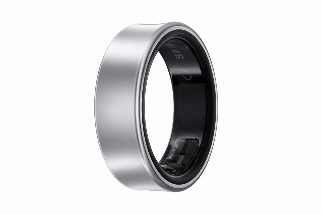 Samsung Galaxy Ring Titan Silber von der Seite
